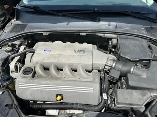 2007 Volvo S80 V8 with VIN YV1AH852471023365, listed as a IAAI auction lot 42123601 with 181,428 mi miles. Bid and sale history available at carsss.com. Image 10.