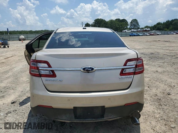 2017 Ford Taurus Limited z VIN 1FAHP2F84HG128211, wystawiony jako Copart lot #62262145 z przebiegiem Nie podano mil oraz Czysty tytuł • Clean title. Historia ofert i sprzedaży dostępna na DreamBid. Obrazek 6.