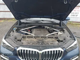 2020 BMW X5 xDrive40i z VIN 5UXCR6C08L9C37774, wystawiony jako IAAI lot #42202870 z przebiegiem 23 918 mil mil oraz . Historia ofert i sprzedaży dostępna na DreamBid. Obrazek 10.