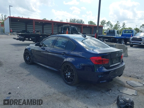 2018 BMW M3 z VIN WBS8M9C57J5K98465, wystawiony jako IAAI lot #41918104 z przebiegiem 44 100 mil mil oraz . Historia ofert i sprzedaży dostępna na DreamBid. Obrazek 3.