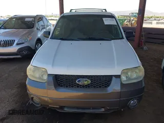 2005 Ford Escape XLT with VIN 1FMCU93145KB07103, listed as a IAAI auction lot 42571848 with 87,616 mi miles and . Bid and sale history available at DreamBid. Image 6.