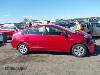 2007 Toyota Prius z VIN JTDKB20U577558459, wystawiony jako IAAI lot #42265933 z przebiegiem 104 286 mil mil oraz . Historia ofert i sprzedaży dostępna na DreamBid. Obrazek 13.