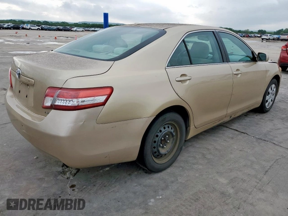 2010 Toyota Camry z VIN 4T1BF3EK4AU112728, wystawiony jako Copart lot #54740835 z przebiegiem 133 340 mil mil oraz Szkoda całkowita • Salvage title. Historia ofert i sprzedaży dostępna na DreamBid. Obrazek 3.