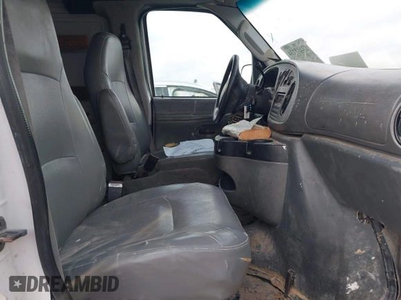 2007 Ford Econoline Cargo with VIN 1FTNS24W17DA81426, listed as a IAAI auction lot 42293734 with 338,101 mi miles and . Bid and sale history available at DreamBid. Image 5.