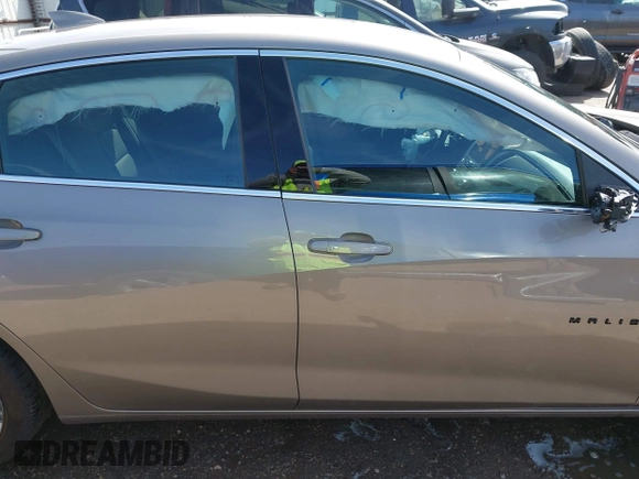 2023 Chevrolet Malibu RS with VIN 1G1ZG5ST6PF118111, listed as a IAAI auction lot 41918951 with 33,019 mi miles and . Bid and sale history available at DreamBid. Image 13.