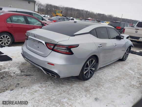 2020 Nissan Maxima SL with VIN 1N4AA6DV4LC374744, listed as a IAAI auction lot 41328590 with 93,722 mi miles. Bid and sale history available at carsss.com. Image 4.