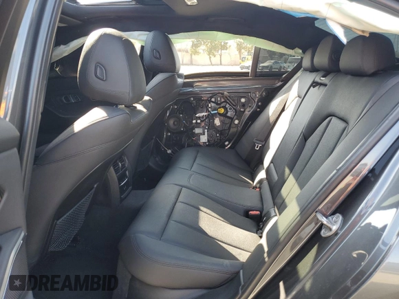 2021 BMW 3 Series 330i with VIN 3MW5R1J06M8C07274, listed as a Copart auction lot 58396505 with Not provided miles and Salvage title. Bid and sale history available at DreamBid. Image 10.