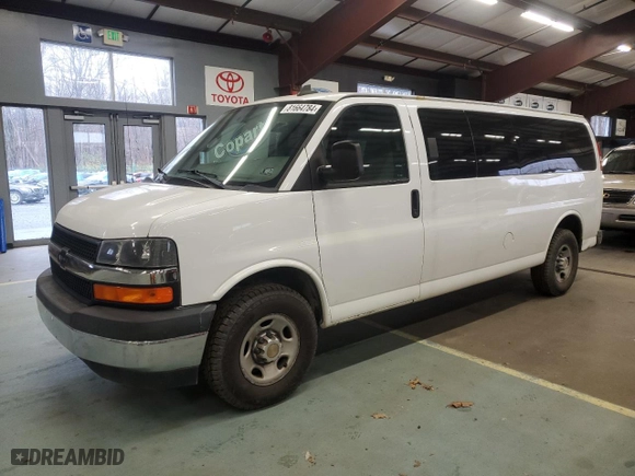 2017 Chevrolet Express Passenger LT with VIN 1GAZGPFG4H1177374, listed as a Copart auction lot 81664784 with 248,250 mi miles and Clean Title. Bid and sale history available at carsss.com. Image 1.