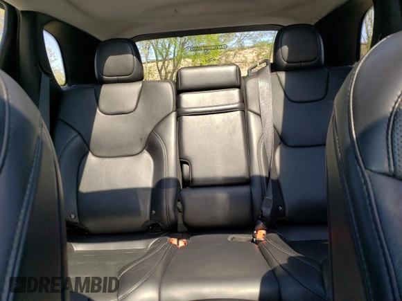 2019 Jeep Cherokee Limited with VIN 1C4PJMDX5KD133083, listed as a Copart auction lot 56019635 with 83,370 mi miles and Non repairable. Bid and sale history available at DreamBid. Image 10.