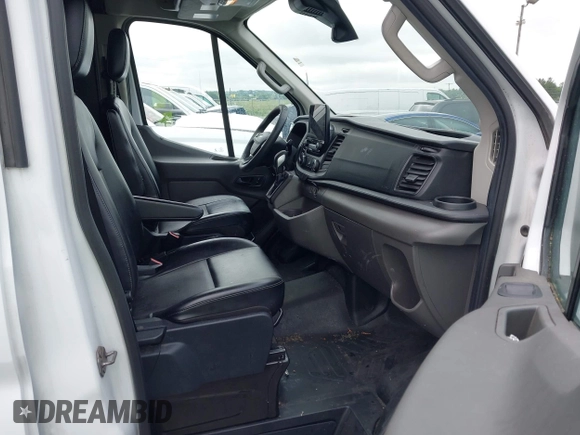 2020 Ford Transit Cargo z VIN 1FTBR3X87LKB51535, wystawiony jako IAAI lot #42382139 z przebiegiem 434 594 mil mil oraz . Historia ofert i sprzedaży dostępna na DreamBid. Obrazek 5.