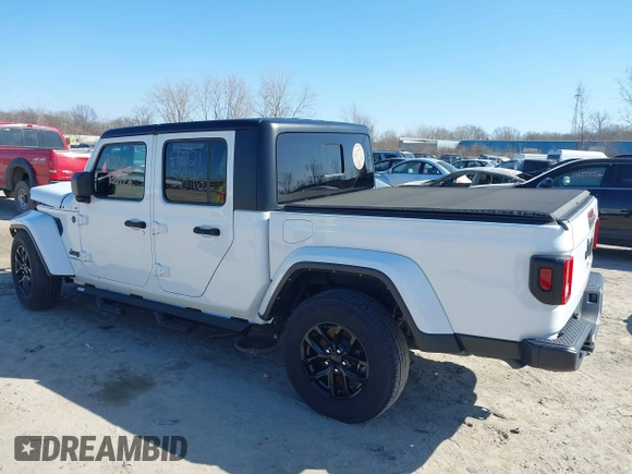 2022 Jeep Gladiator Texas Trail with VIN 1C6HJTAG3NL151845, listed as a IAAI auction lot 40215896 with 46,374 mi miles and . Bid and sale history available at DreamBid. Image 3.