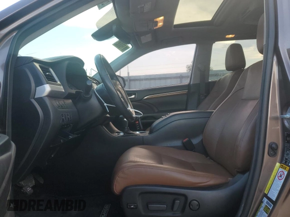 2017 Toyota Highlander Limited with VIN 5TDYZRFH3HS228058, listed as a Copart auction lot 62034005 with 140,250 mi miles and Salvage title. Bid and sale history available at DreamBid. Image 7.
