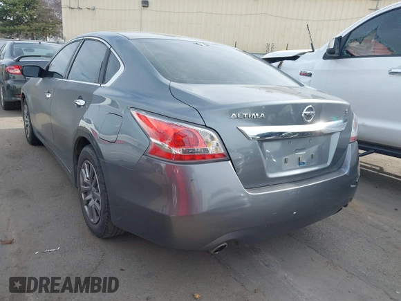 2015 Nissan Altima SV z VIN 1N4AL3AP7FC286578, wystawiony jako IAAI lot #41685407 z przebiegiem 218 606 mil mil oraz . Historia ofert i sprzedaży dostępna na DreamBid. Obrazek 3.