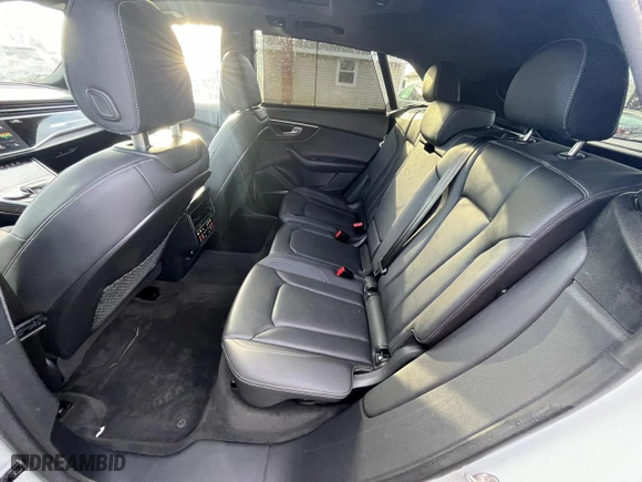 2019 Audi Q8 Prestige with VIN WA1CVAF11KD006075, listed as a Copart auction lot 82968844 with 142070 miles and Clean Title. Bid and sale history available at carsss.com. Image 9.