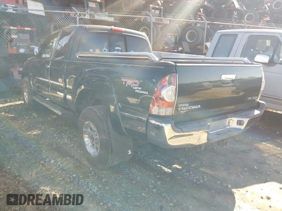 2009 Toyota Tacoma with VIN 5TEUU42N89Z614393, listed as a IAAI auction lot 41241098 with 129,930 mi miles. Bid and sale history available at carsss.com. Image 3.