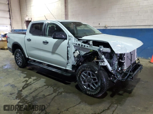 2024 Ford Ranger XLT with VIN 1FTER4HH4RLE47021, listed as a Copart auction lot 48300155 with 4,444 mi miles and Salvage Title. Bid and sale history available at carsss.com. Image 4.
