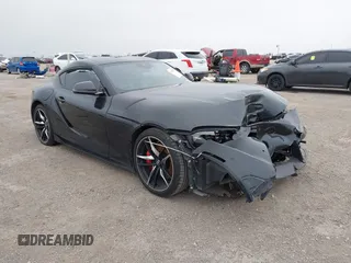 2021 Toyota GR Supra 3.0 with VIN WZ1DB0C04MW038455, listed as a IAAI auction lot 41472525 with 1 mi miles. Bid and sale history available at carsss.com. Image 1.