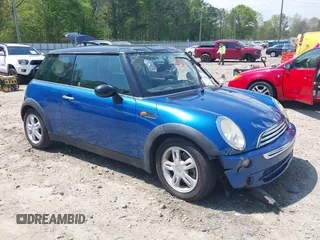 2006 MINI Hardtop with VIN WMWRC33596TJ75357, listed as a IAAI auction lot 42016124 with Not Provided miles and . Bid and sale history available at DreamBid. Image 1.