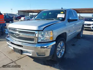 2012 Chevrolet Silverado 1500 LT with VIN 1GCRCSE06CZ249924, listed as a IAAI auction lot 41665113 with 118,830 mi miles. Bid and sale history available at carsss.com. Image 2.