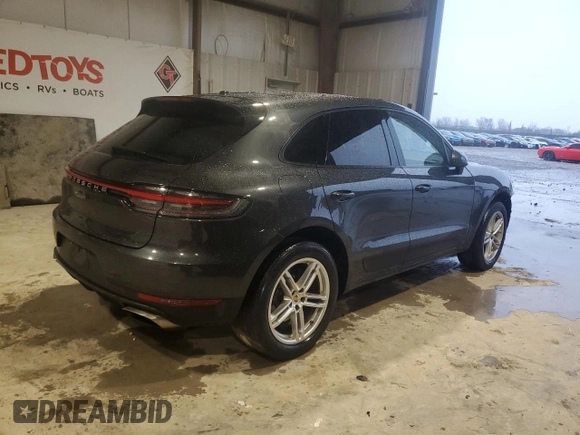 2021 Porsche Macan with VIN WP1AA2A50MLB04711, listed as a Copart auction lot 47349055 with 34,539 mi miles and Salvage Title. Bid and sale history available at DreamBid. Image 3.