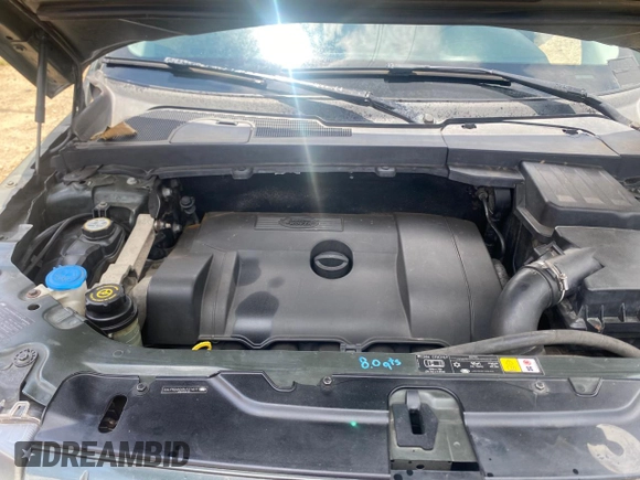 2009 Land Rover LR2 HSE with VIN SALFR24NX9H121417, listed as a Copart auction lot 64680035 with 200,718 mi miles and Clean title. Bid and sale history available at DreamBid. Image 7.