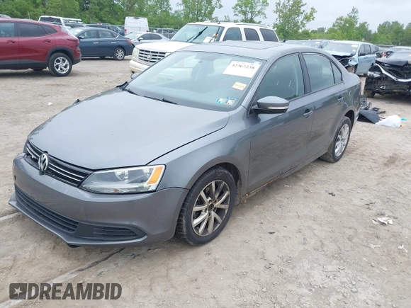 2011 Volkswagen Jetta SE with VIN 3VWDZ7AJ4BM370033, listed as a IAAI auction lot 42367238 with 161,635 mi miles and . Bid and sale history available at DreamBid. Image 2.
