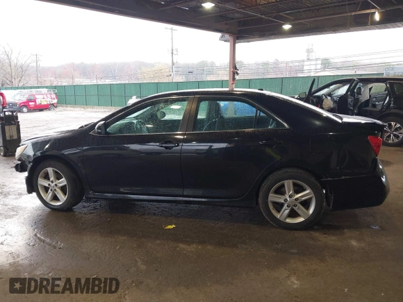 2013 Toyota Camry L with VIN 4T1BF1FK8DU214234, listed as a IAAI auction lot 41976929 with 141,242 mi miles. Bid and sale history available at carsss.com. Image 15.