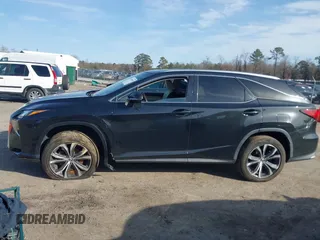 2018 Lexus RX 350L Premium z VIN JTJDZKCA8J2005182, wystawiony jako IAAI lot #41740685 z przebiegiem 113 405 mil mil oraz . Historia ofert i sprzedaży dostępna na DreamBid. Obrazek 14.