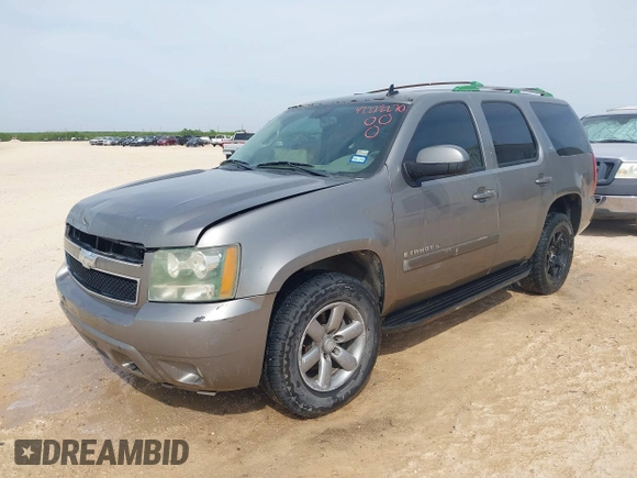 2009 Chevrolet Tahoe 2LT z VIN 1GNEC23369R181474, wystawiony jako IAAI lot #42222270 z przebiegiem 259 621 mil mil oraz . Historia ofert i sprzedaży dostępna na DreamBid. Obrazek 18.