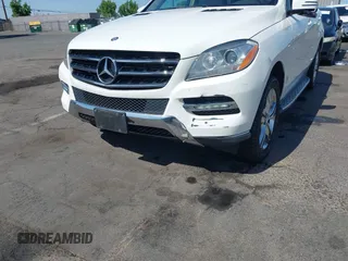 2013 Mercedes-Benz M 350 with VIN 4JGDA5HB9DA110185, listed as a IAAI auction lot 42563832 with 125,340 mi miles and . Bid and sale history available at DreamBid. Image 17.