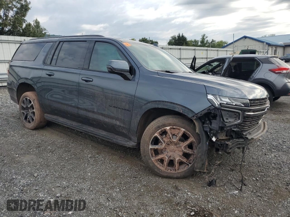 2021 Chevrolet Suburban RST with VIN 1GNSKEKD4MR216927, listed as a Copart auction lot 69358854 with 39,384 mi miles and Salvage Title. Bid and sale history available at DreamBid. Image 4.