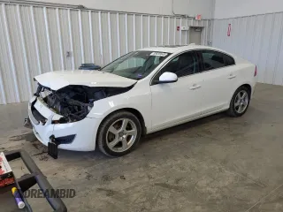 2012 Volvo S60 T5 with VIN YV1622FS6C2093764, listed as a Copart auction lot 50685645 with 182,372 mi miles and Salvage Title. Bid and sale history available at carsss.com. Image 1.