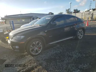 2011 BMW X6 50i with VIN 5UXFG8C56BLZ96125, listed as a Copart auction lot 45690425 with 69,732 mi miles and Salvage Title. Bid and sale history available at carsss.com. Image 1.