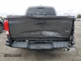2017 Toyota Tacoma SR5 z VIN 3TMAZ5CNXHM048452, wystawiony jako Copart lot #52996785 z przebiegiem 71 588 mil mil oraz Szkoda całkowita • Salvage title. Historia ofert i sprzedaży dostępna na DreamBid. Obrazek 6.
