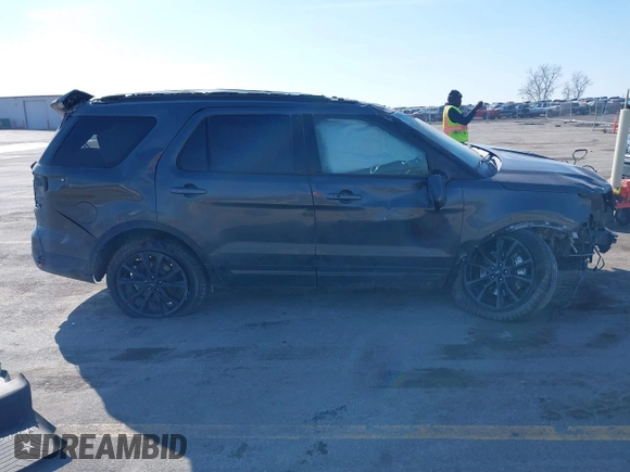 2019 Ford Explorer XLT z VIN 1FM5K8D87KGA09217, wystawiony jako IAAI lot #41696326 z przebiegiem 60 785 mil mil oraz . Historia ofert i sprzedaży dostępna na DreamBid. Obrazek 14.