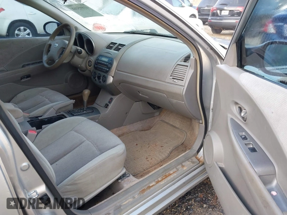 2003 Nissan Altima S with VIN 1N4AL11D63C265128, listed as a IAAI auction lot 41895168 with 203,150 mi miles. Bid and sale history available at carsss.com. Image 5.