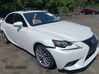 2016 Lexus IS 300/350 z VIN JTHCM1D26G5011146, wystawiony jako IAAI lot #42389981 z przebiegiem 138 181 mil mil oraz . Historia ofert i sprzedaży dostępna na DreamBid. Obrazek 1.