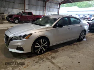 2019 Nissan Altima SR with VIN 1N4BL4CV0KC197015, listed as a Copart auction lot 49549033 with 52,631 mi miles and Salvage Title. Bid and sale history available at DreamBid. Image 1.