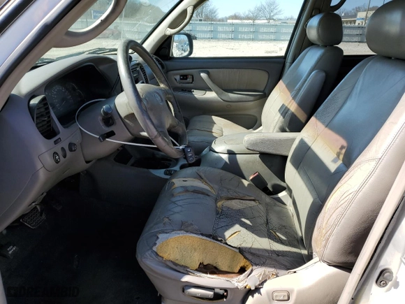 2001 Toyota Sequoia Limited with VIN 5TDBT48A51S000739, listed as a Copart auction lot 50018255 with 290,977 mi miles and Non Repairable. Bid and sale history available at carsss.com. Image 7.