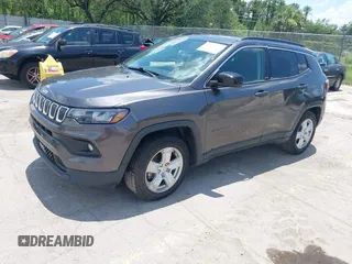 2022 Jeep Compass Latitude with VIN 3C4NJCBB4NT137245, listed as a IAAI auction lot 42356177 with 95,577 mi miles and . Bid and sale history available at DreamBid. Image 2.