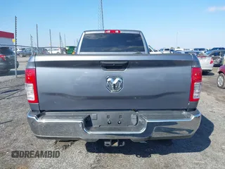 2022 Ram 2500 Tradesman with VIN 3C6UR5HJ2NG111757, listed as a IAAI auction lot 41537105 with 64,589 mi miles and . Bid and sale history available at DreamBid. Image 17.