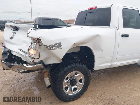 2020 Ram 2500 Tradesman with VIN 3C6UR5CJ8LG174124, listed as a IAAI auction lot 41421505 with 69,330 mi miles. Bid and sale history available at carsss.com. Image 17.