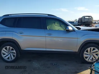 2022 Volkswagen Atlas 3.6L V6 SE w/Technology with VIN 1V2KR2CA3NC553471, listed as a IAAI auction lot 41676244 with 39,520 mi miles. Bid and sale history available at carsss.com. Image 13.