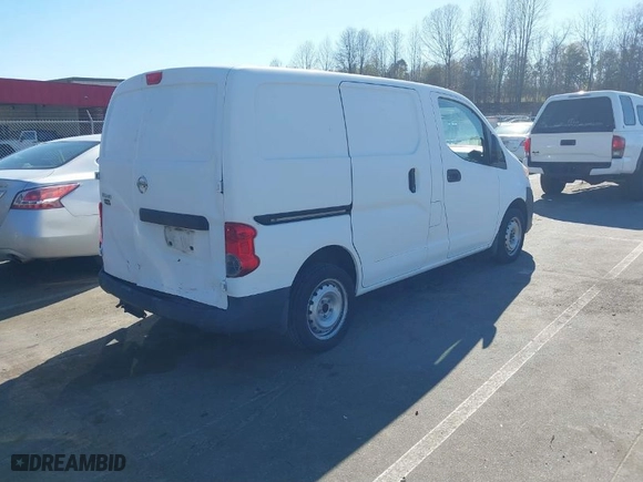 2017 Nissan NV200 Compact Cargo SV with VIN 3N6CM0KN9HK705620, listed as a IAAI auction lot 41900043 with 186,752 mi miles. Bid and sale history available at carsss.com. Image 4.