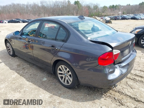 2006 BMW 3 Series 325i with VIN WBAVB13506KX43779, listed as a IAAI auction lot 41962793 with 91,696 mi miles. Bid and sale history available at carsss.com. Image 3.