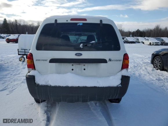 2006 Ford Escape Hybrid with VIN 1FMCU95H46KC08640, listed as a Copart auction lot 43151355 with 251,266 mi miles and Clean Title. Bid and sale history available at carsss.com. Image 6.