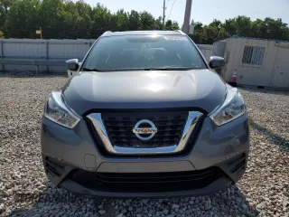 2019 Nissan Kicks S z VIN 3N1CP5CU9KL492573, wystawiony jako Copart lot #59094675 z przebiegiem 40 196 mil mil oraz Szkoda całkowita • Salvage title. Historia ofert i sprzedaży dostępna na DreamBid. Obrazek 5.