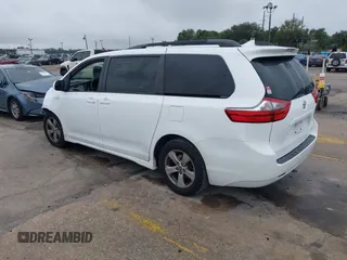 2020 Toyota Sienna LE Auto Access Seat with VIN 5TDKZ3DC5LS068784, listed as a IAAI auction lot 41207987 with 94,118 mi miles. Bid and sale history available at carsss.com. Image 3.