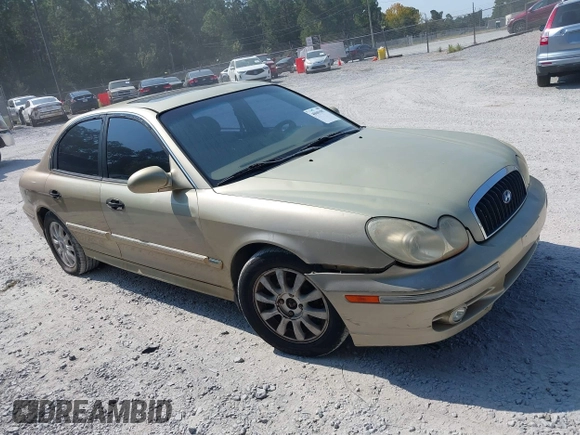 2003 Hyundai Sonata GLS with VIN KMHWF35H03A901839, listed as a IAAI auction lot 40601987 with 171,580 mi miles. Bid and sale history available at carsss.com. Image 1.