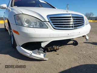 2007 Mercedes-Benz S-Class 5.5L V8 with VIN WDDNG71X37A070947, listed as a IAAI auction lot 41669650 with 70,782 mi miles. Bid and sale history available at carsss.com. Image 6.